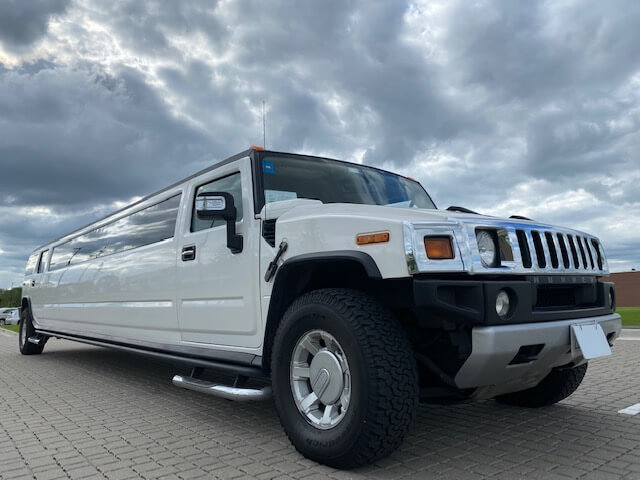 Chicago limousine service with great sound system and laser lights